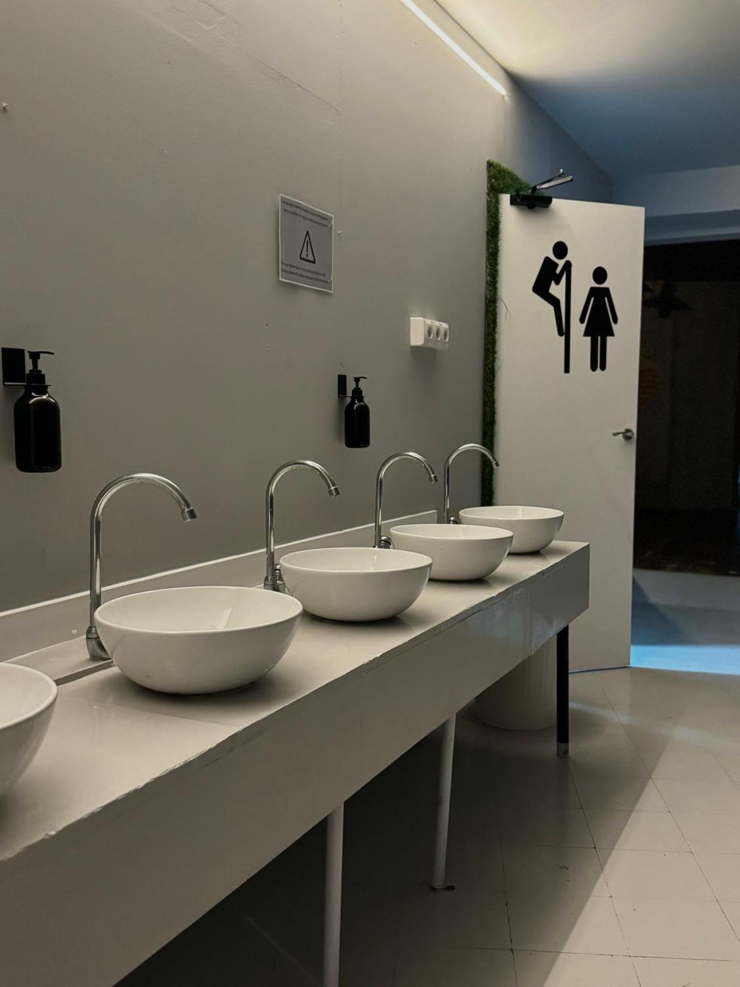 Naap Hotel Valencia Eksteriør billede